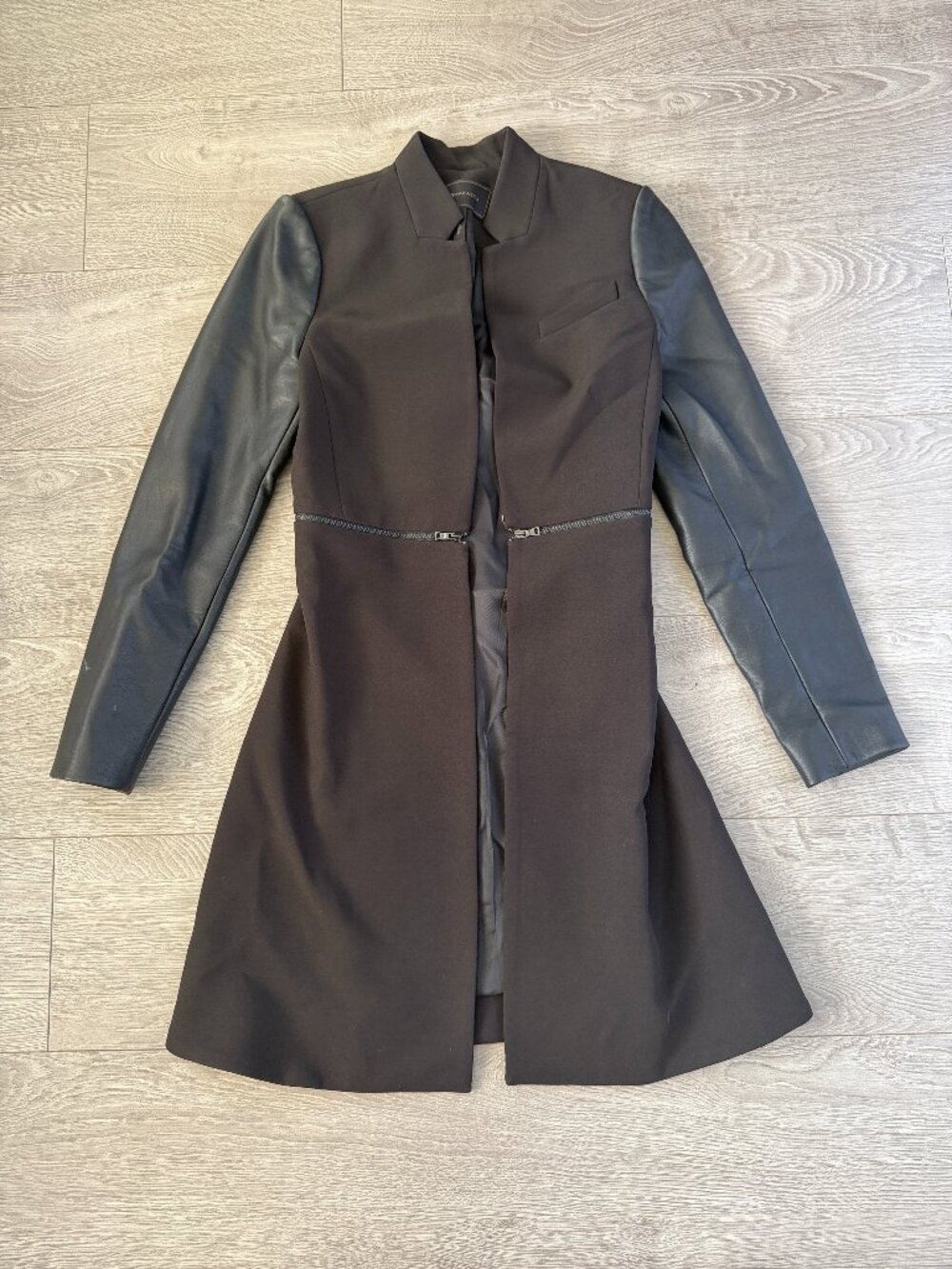 BCBGMAXAZRIA Arelia Black Coat Leather Sleeves XXS
